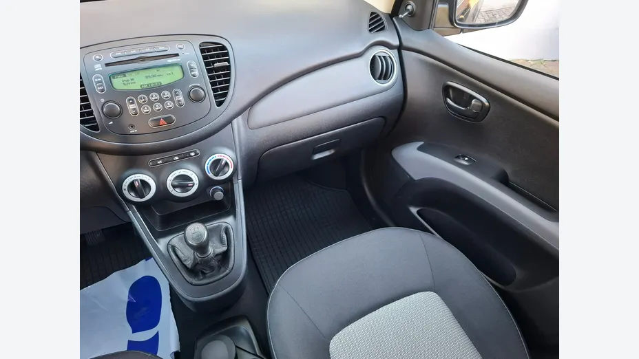 HYUNDAI i10 -