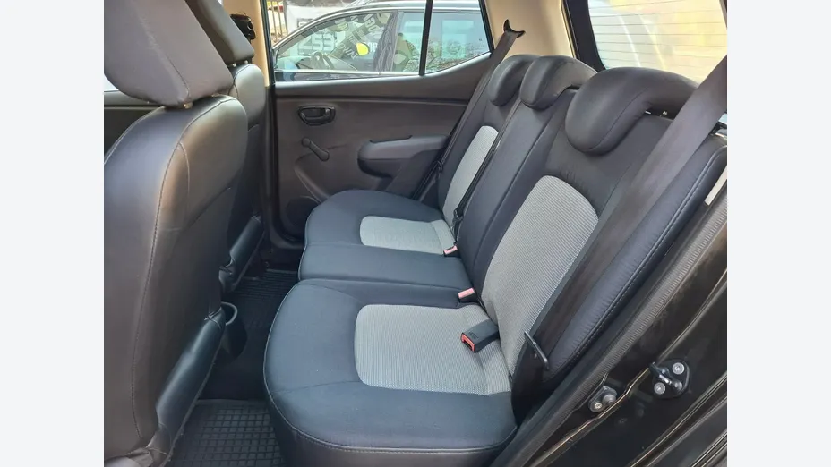 HYUNDAI i10 -