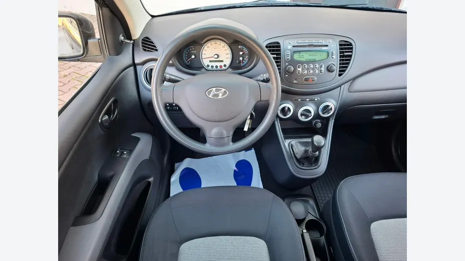 HYUNDAI i10 -