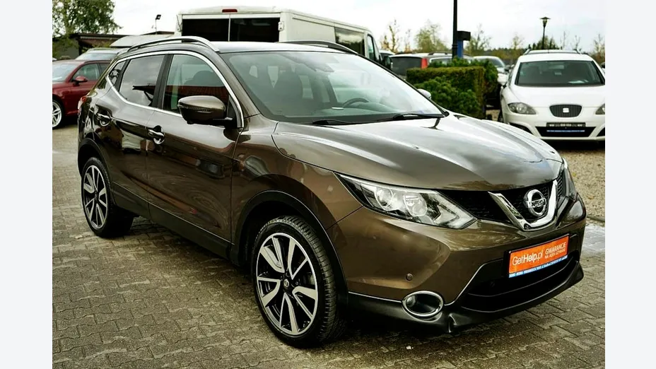 NISSAN Qashqai -