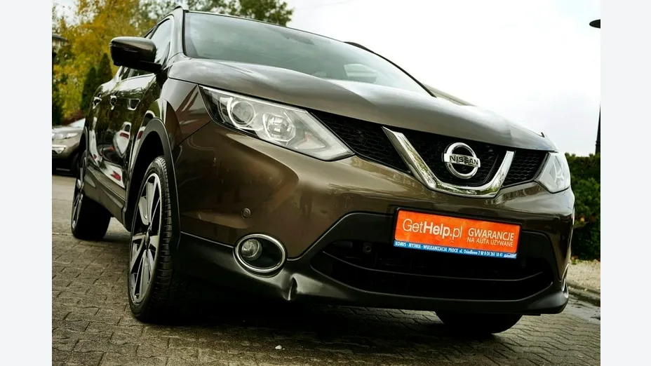 NISSAN Qashqai -