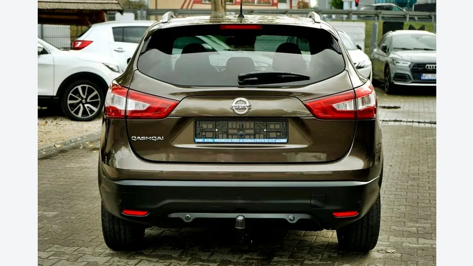 NISSAN Qashqai -