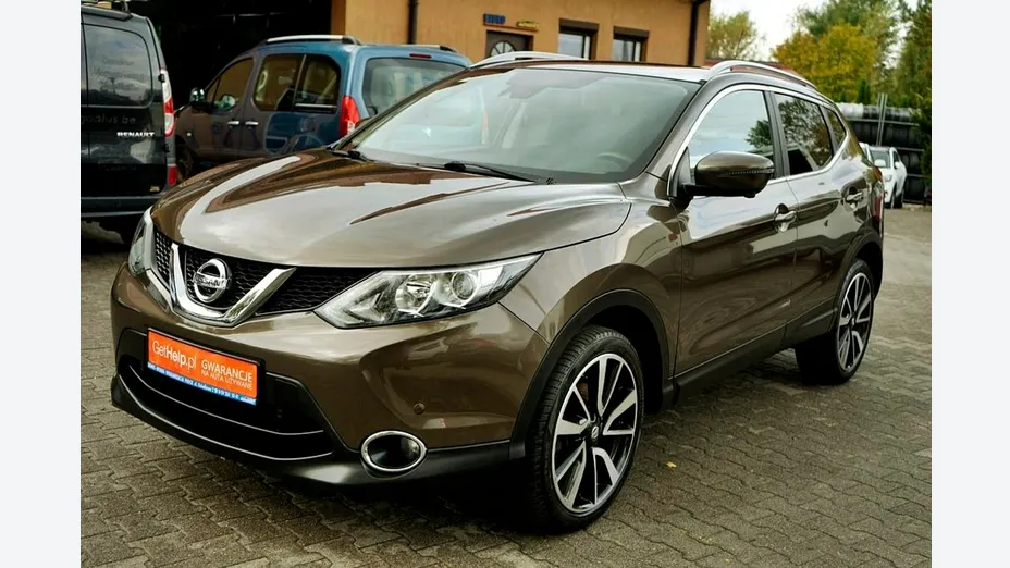 NISSAN Qashqai -