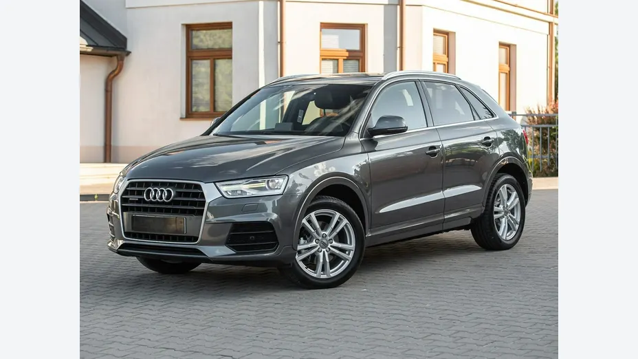 AUDI Q3 -