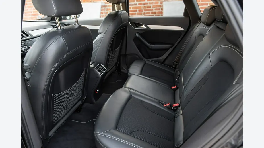 AUDI Q3 -