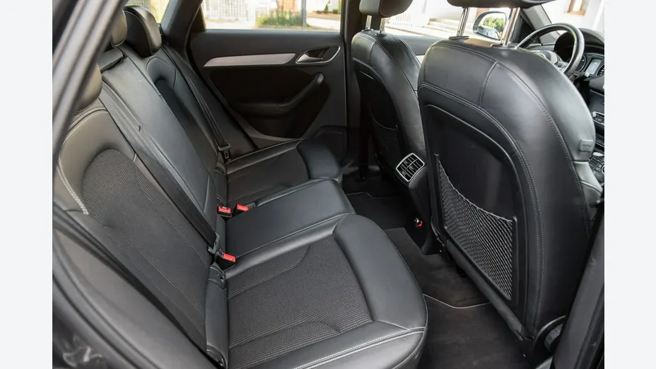 AUDI Q3 -