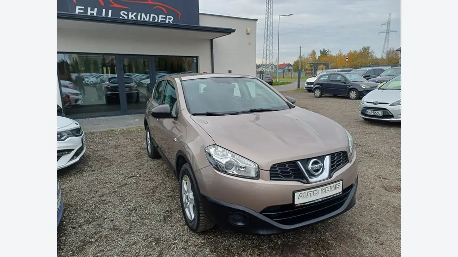 NISSAN Qashqai -