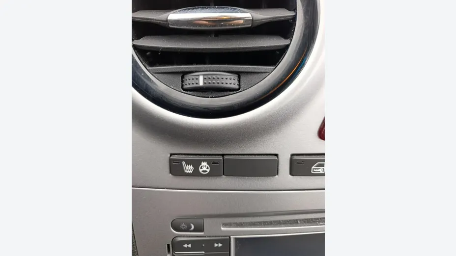 OPEL Corsa -