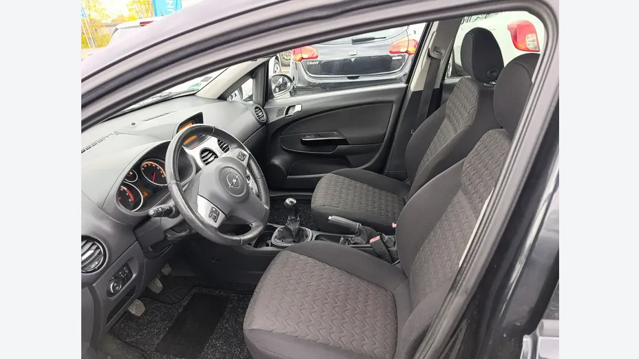 OPEL Corsa -