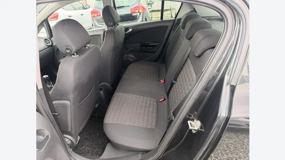 OPEL Corsa -