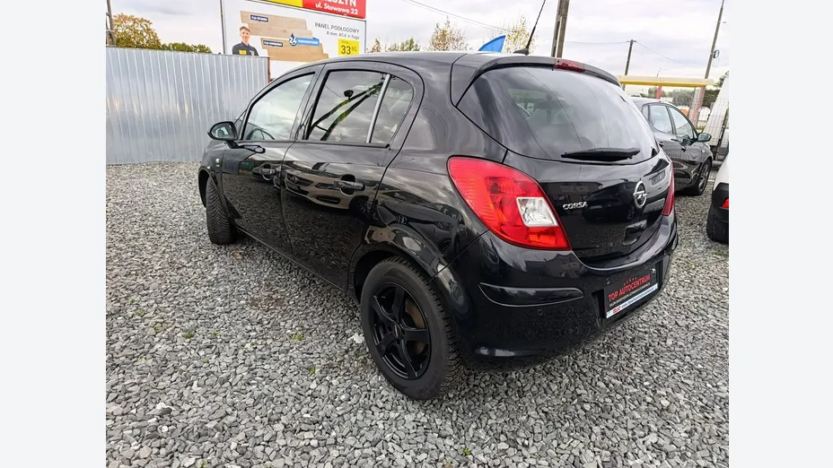 OPEL Corsa -