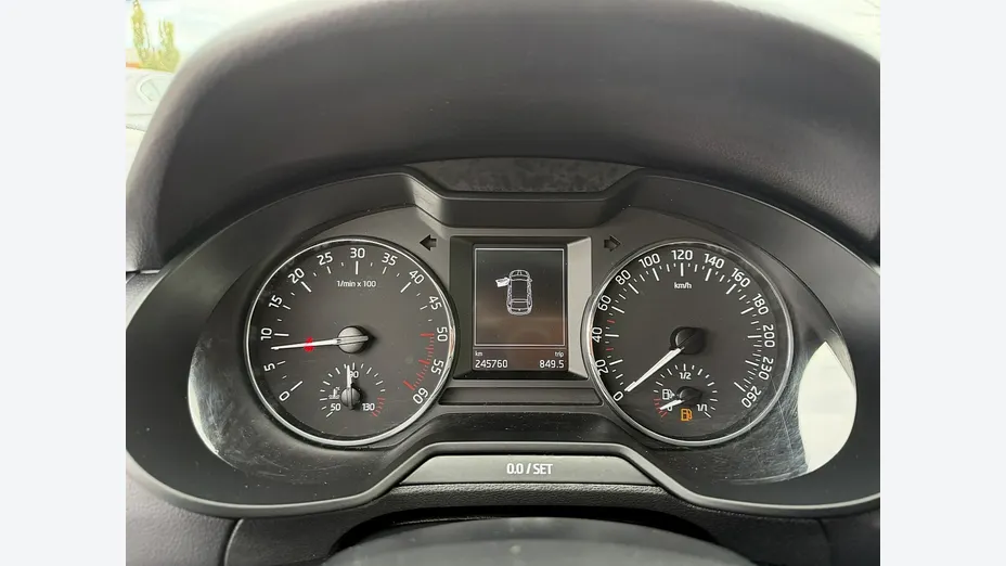 SKODA Octavia -
