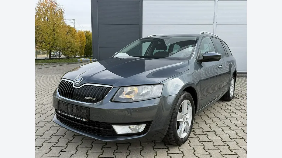 SKODA Octavia -