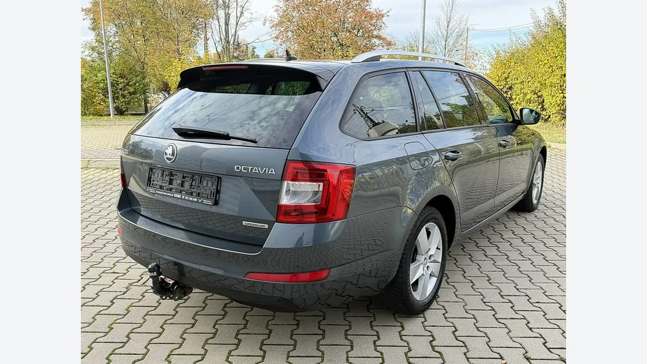 SKODA Octavia -