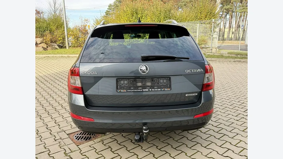 SKODA Octavia -