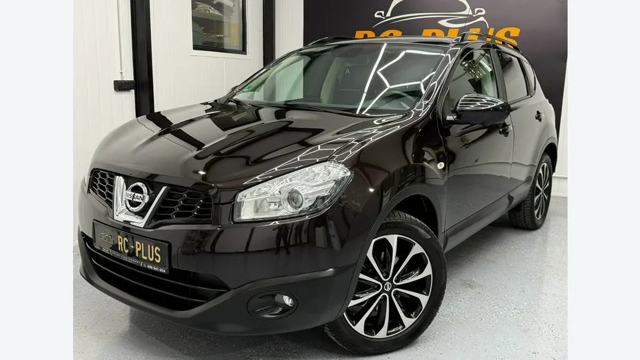 NISSAN Qashqai -