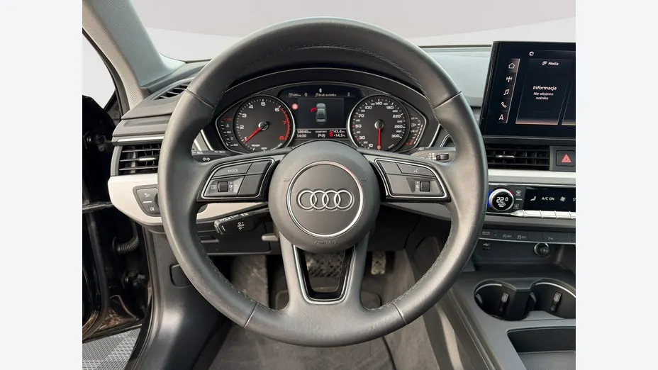 AUDI A4 -