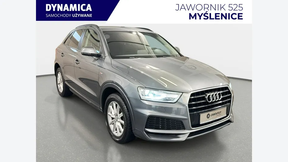AUDI Q3 -