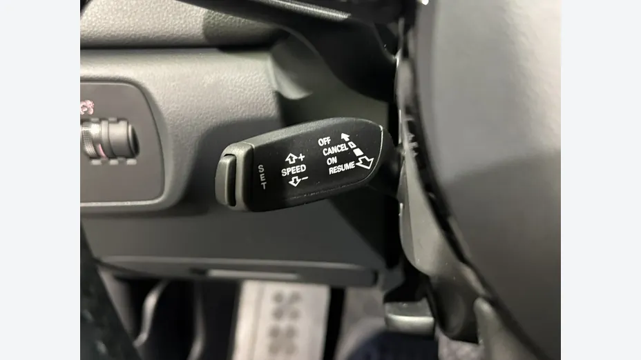 AUDI Q3 -