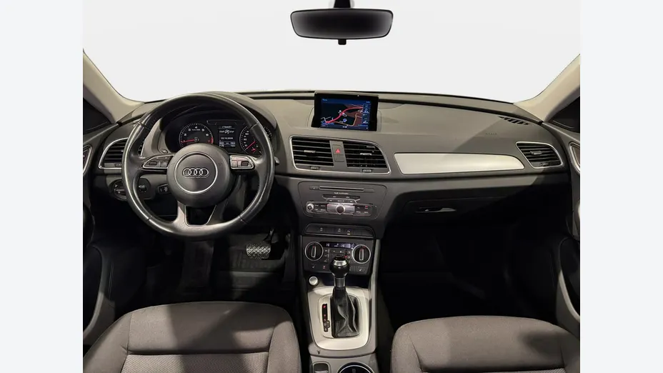 AUDI Q3 -