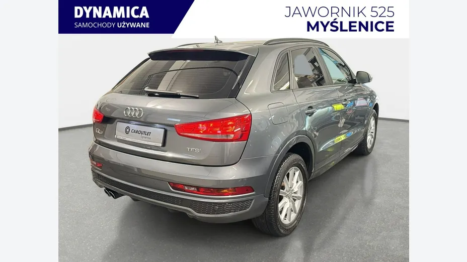 AUDI Q3 -