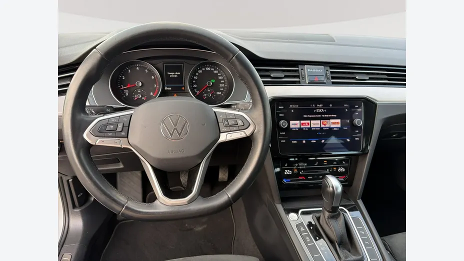 VOLKSWAGEN Passat -