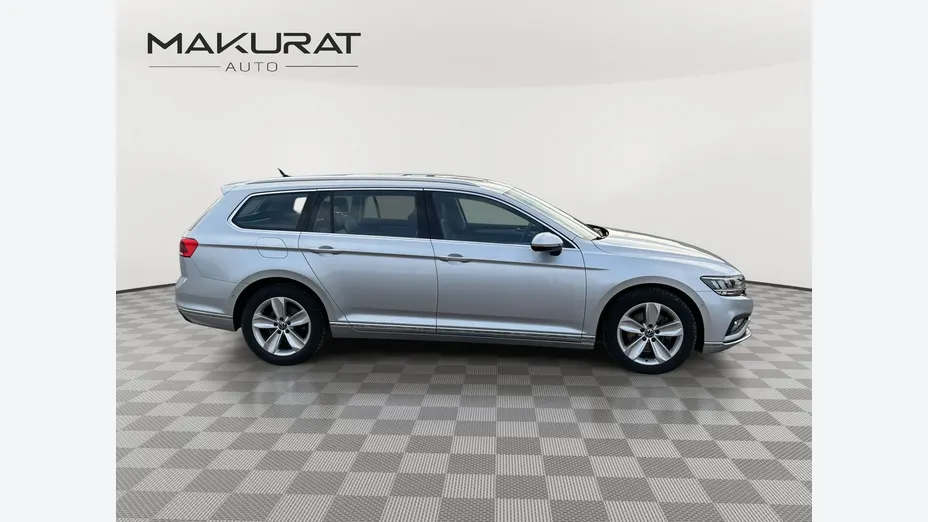 VOLKSWAGEN Passat -