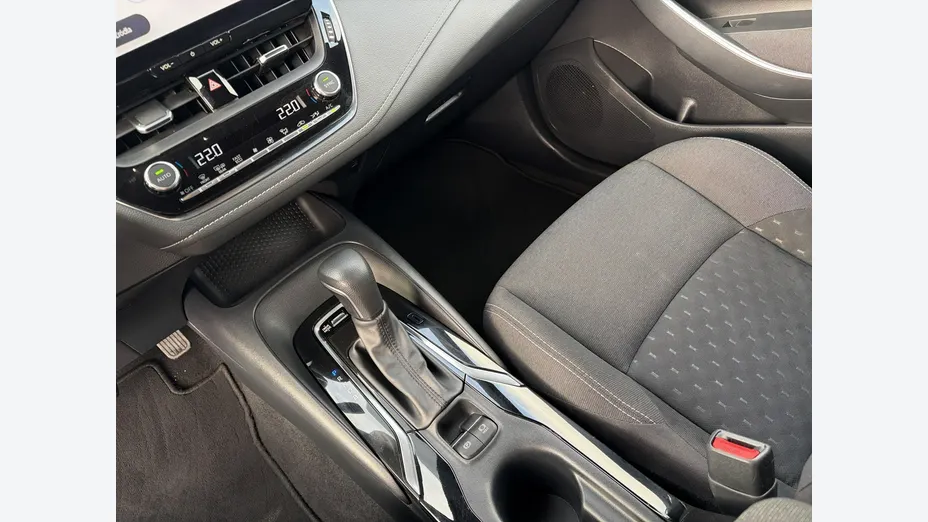 TOYOTA Corolla -