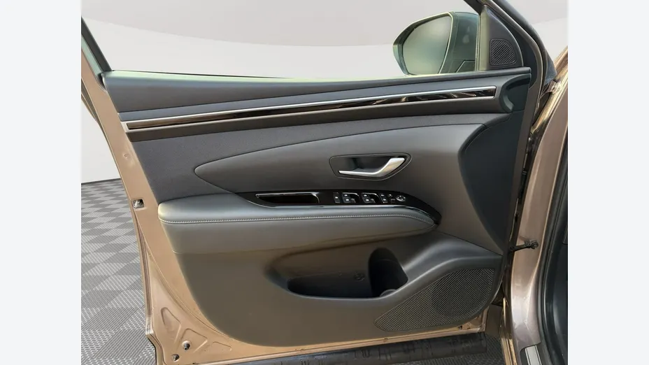 HYUNDAI Tucson -