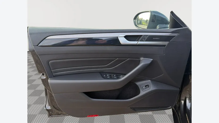 VOLKSWAGEN Arteon -