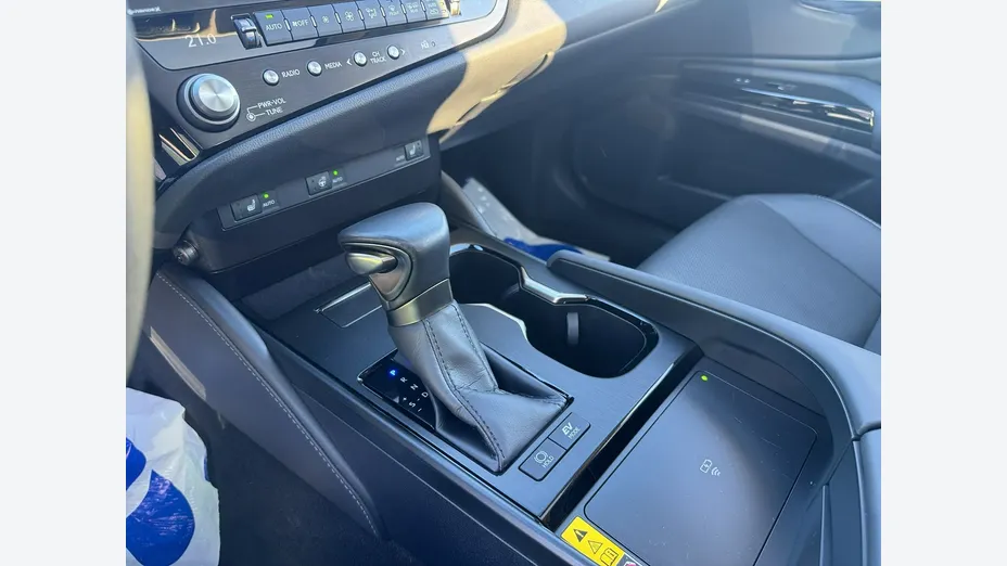 LEXUS ES -