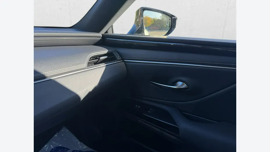 LEXUS ES -