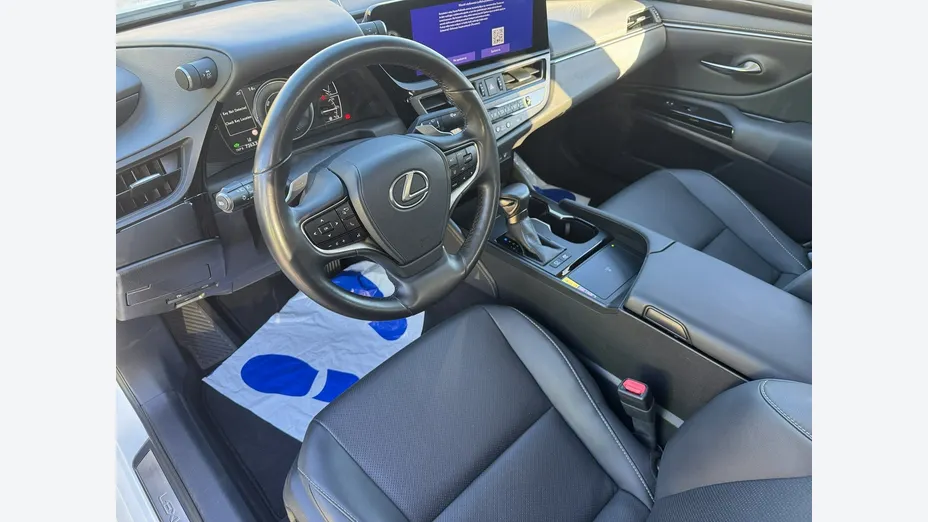 LEXUS ES -