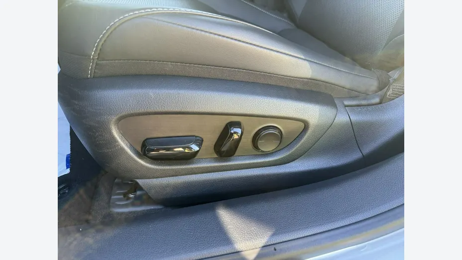 LEXUS ES -