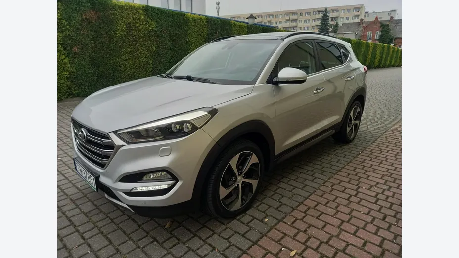 HYUNDAI Tucson -