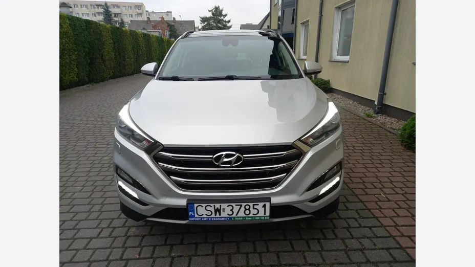 HYUNDAI Tucson -