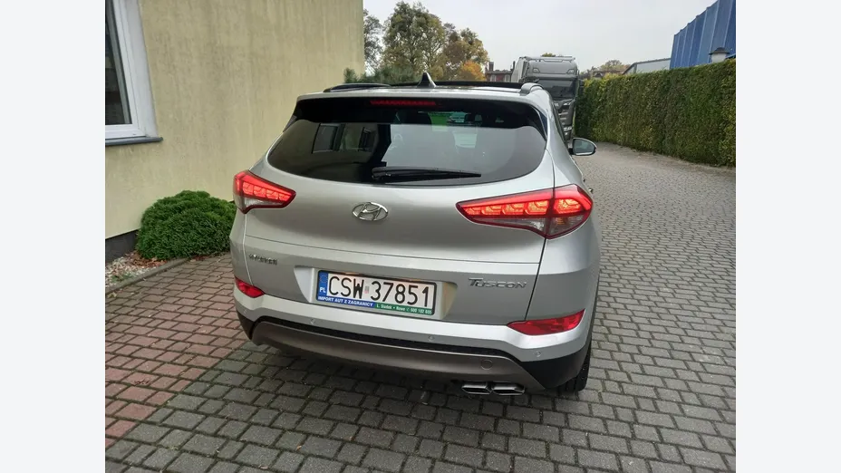 HYUNDAI Tucson -