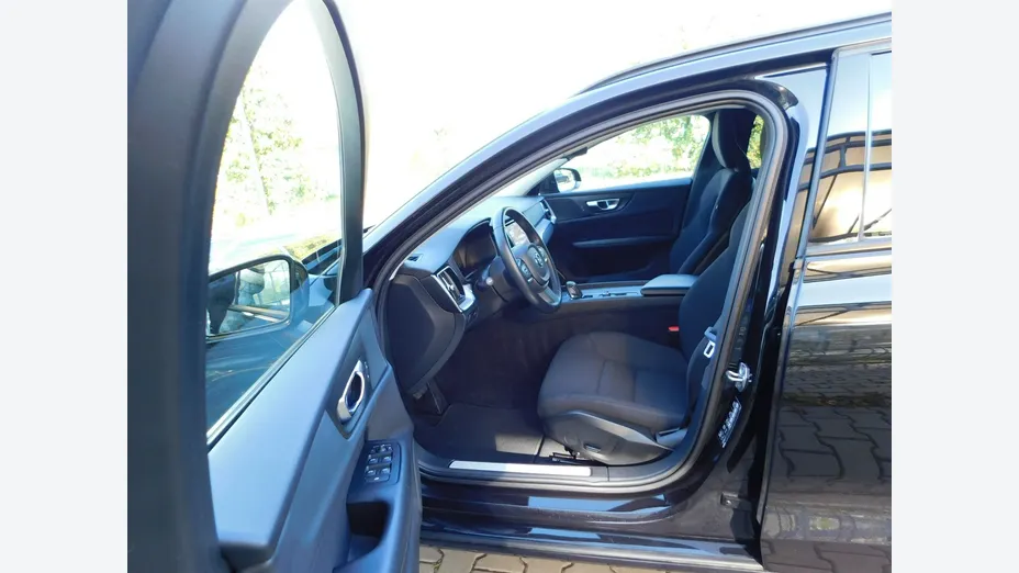 VOLVO V60 -