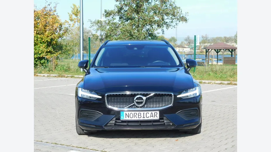 VOLVO V60 -