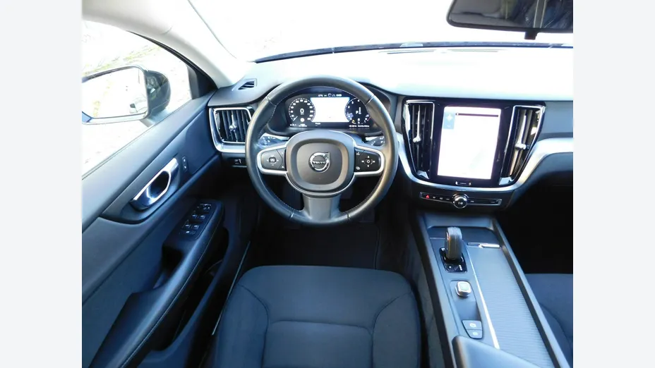 VOLVO V60 -