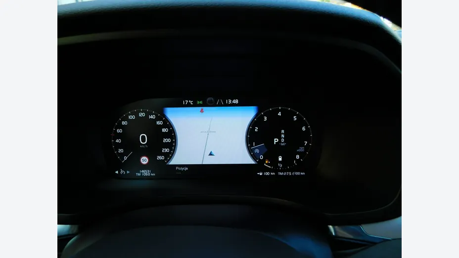 VOLVO V60 -