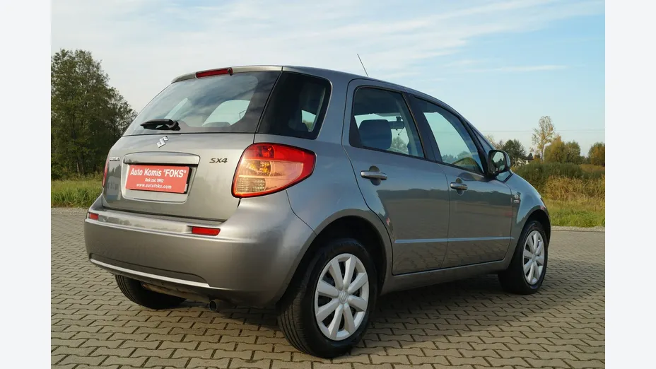 SUZUKI SX4 -