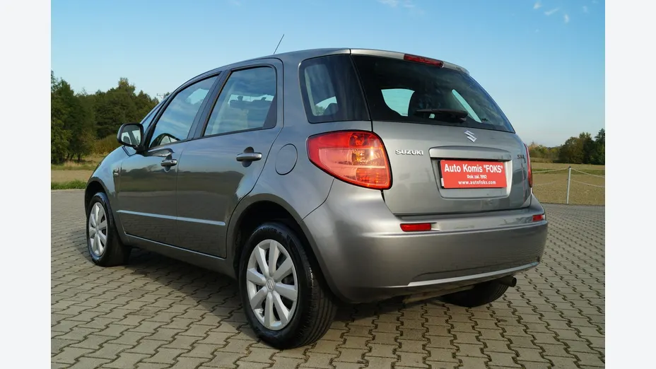 SUZUKI SX4 -