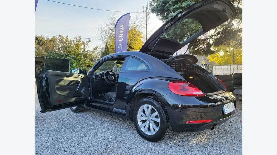 VOLKSWAGEN New Beetle -