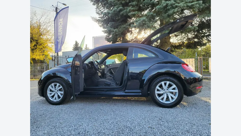 VOLKSWAGEN New Beetle -