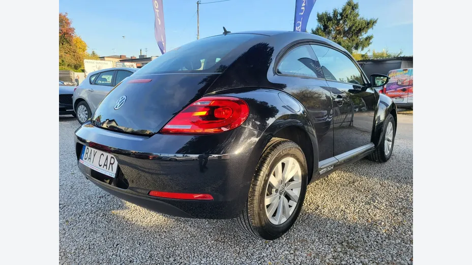 VOLKSWAGEN New Beetle -