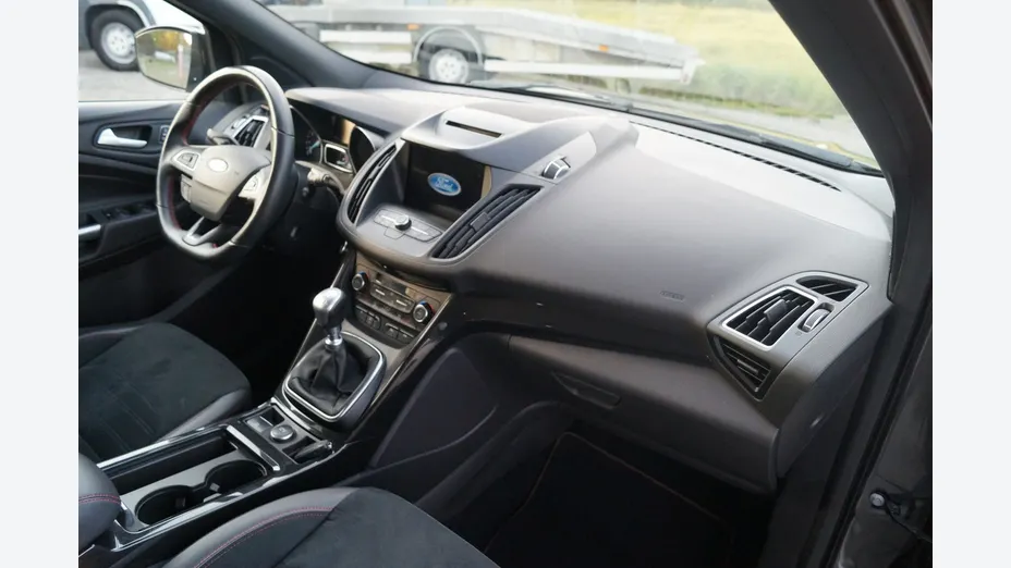 FORD Kuga -