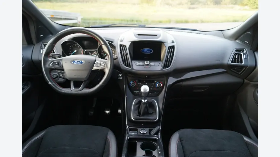 FORD Kuga -