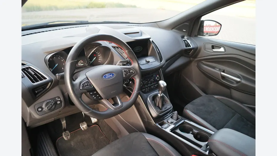 FORD Kuga -