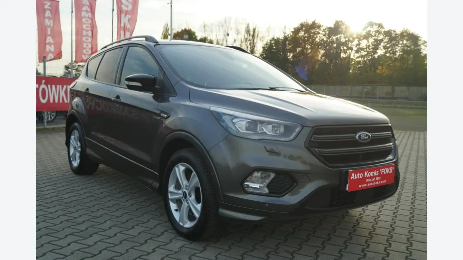 FORD Kuga -